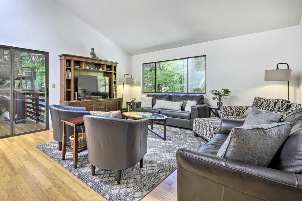 Tranquil With Redwood Views Holiday home *